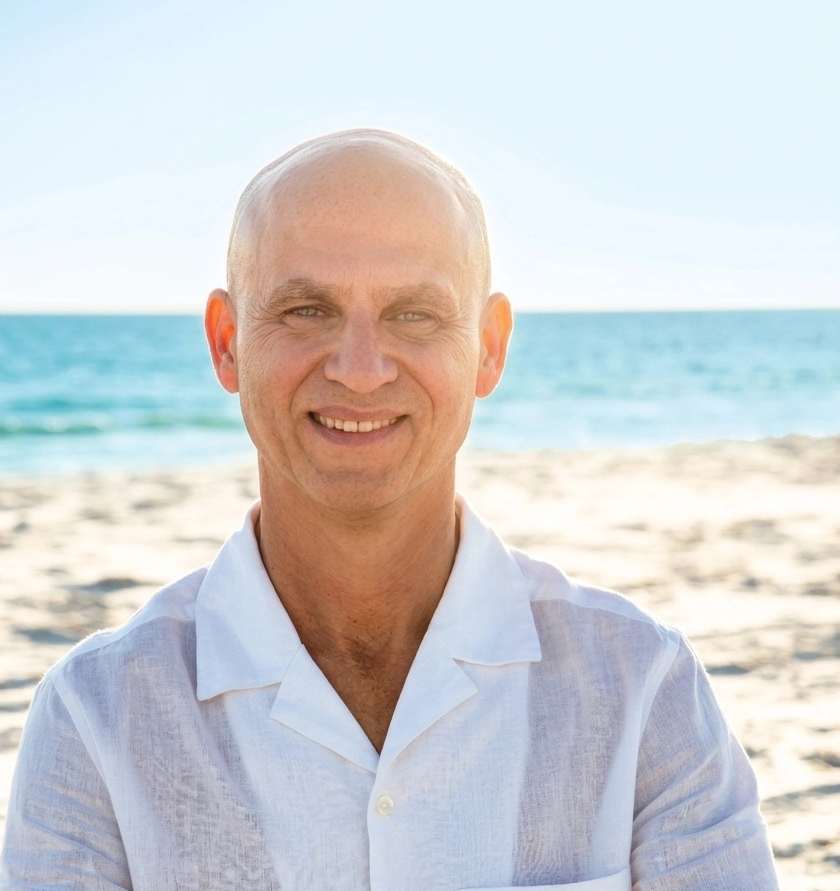 André Cavanha on the beach